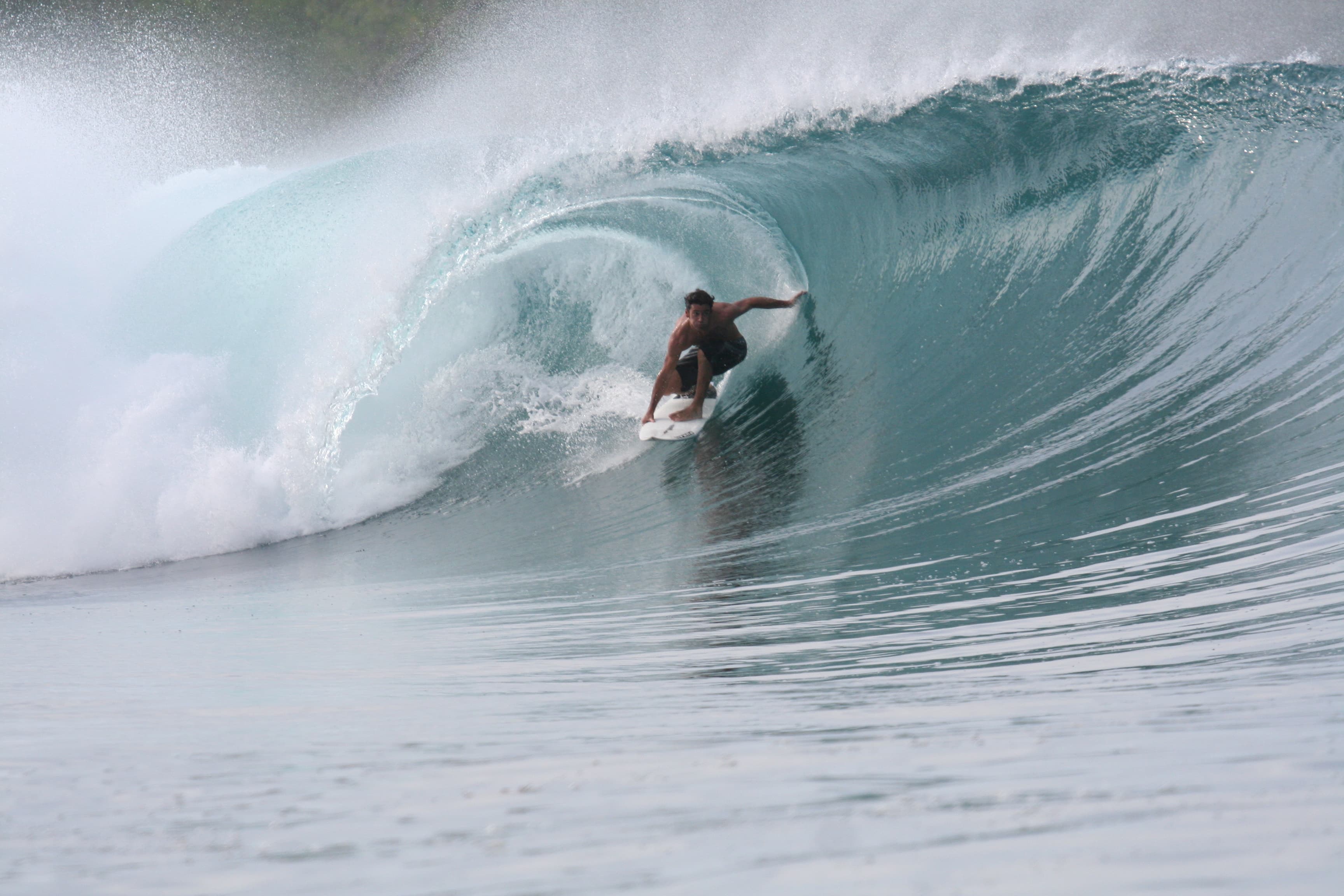 Escuela de Surf Arenillas - surf in Castro-Urdiales