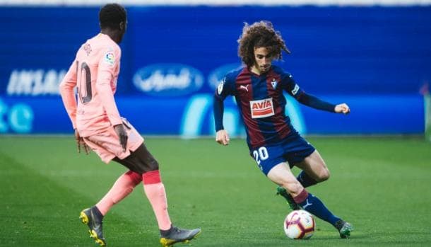 Campus de futbol Marc Cucurella - fútbol in Seva