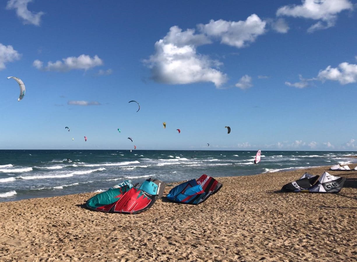 International kitesurf wingfoil - kitesurf in Mas palomas