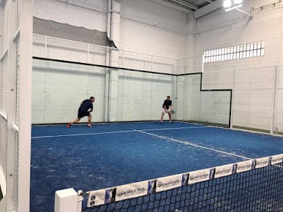 Barberà Pàdel Indoor - padel in Barberà del Vallès