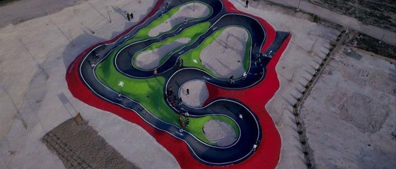 Pumptrack Onteniente Skatelearn Academy - skateboard in Ontinyent