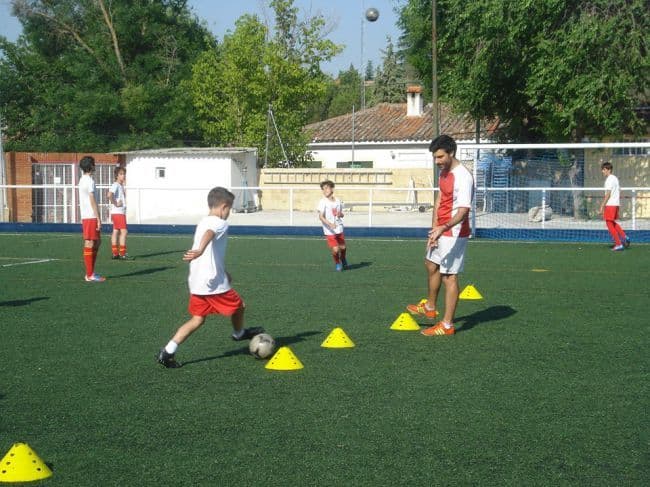 ENGLISH SOCCER ACADEMY / Escuela de Futbol en Ingles - fútbol in Madrid