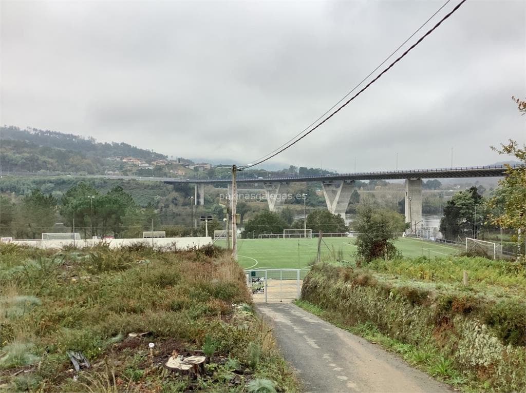 Campo de Fútbol de Arrabaldo (O Xeixo) - fútbol in Ourense
