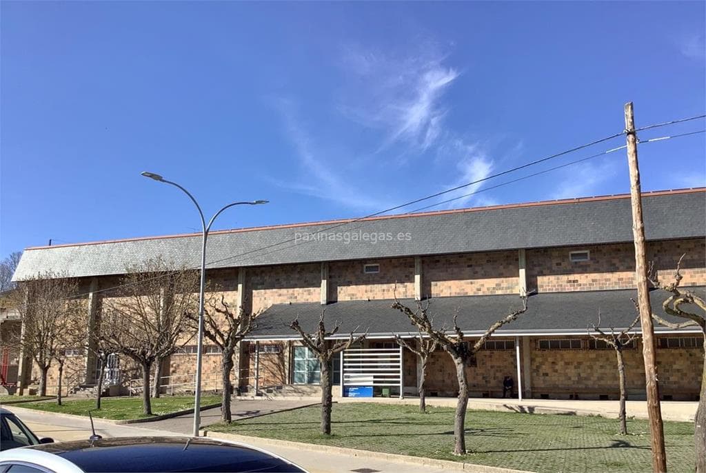 Pabellón Polideportivo Municipal de Calabagueiros - fútbol in O Barco