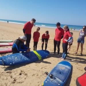 Surfing With Chicho - Escuela de Surf Roche - surf in Roche