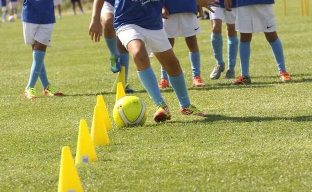 GMFA Escuela de Entrenadores de Fútbol Málaga - fútbol in Torremolinos