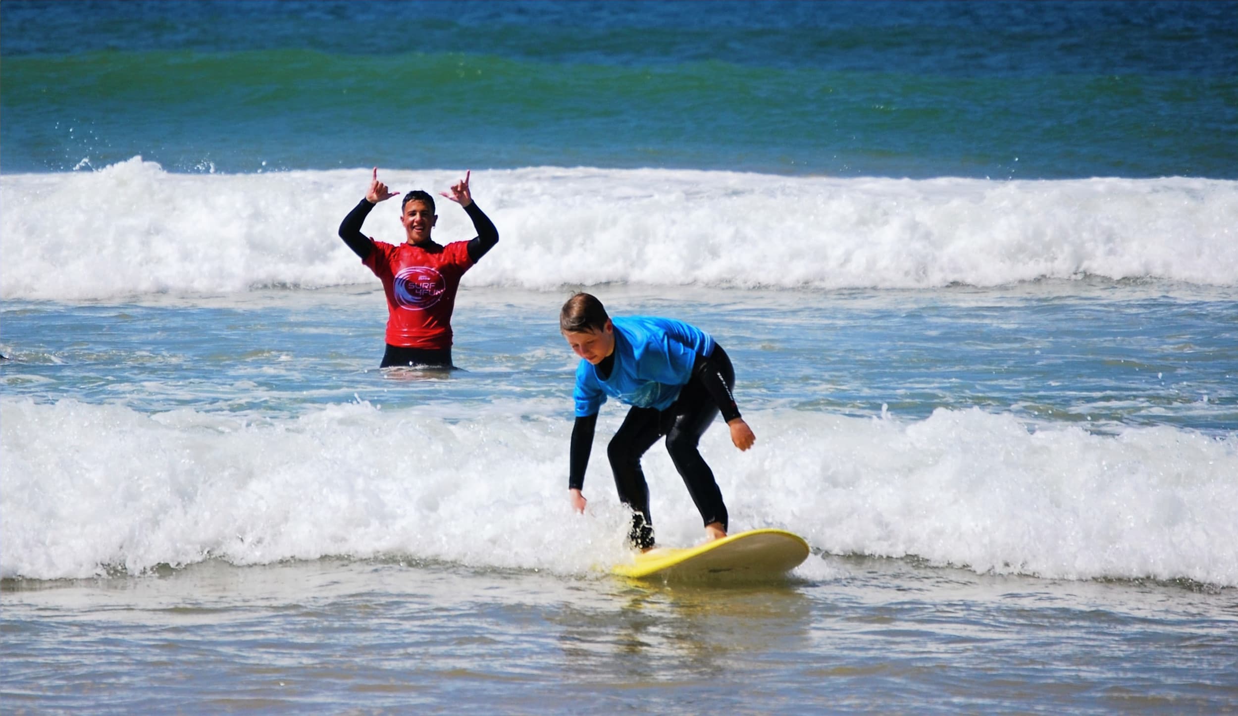 SURF4FUN - Surf School - All surfing levels - surf in Albufeira